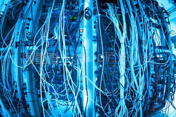 网络服务器与云计算装备技术服务综述
